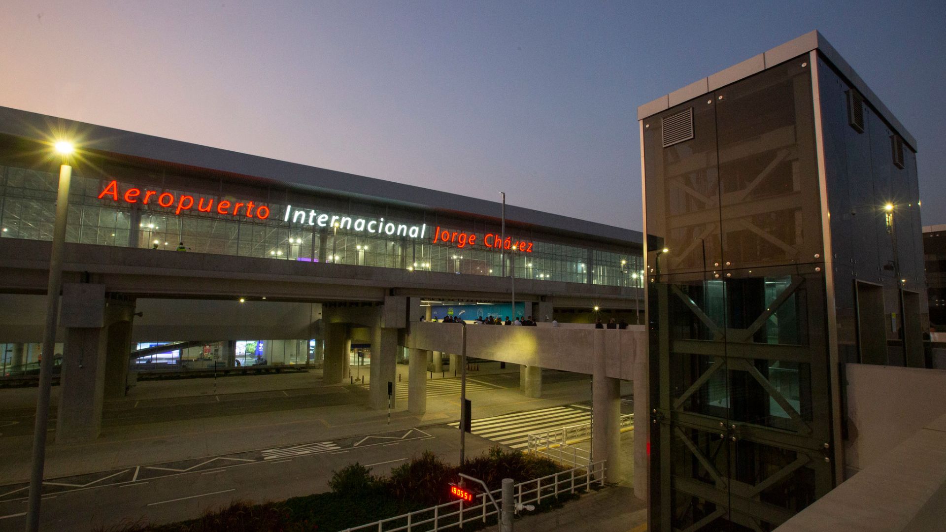 aeropuerto jorge chavez