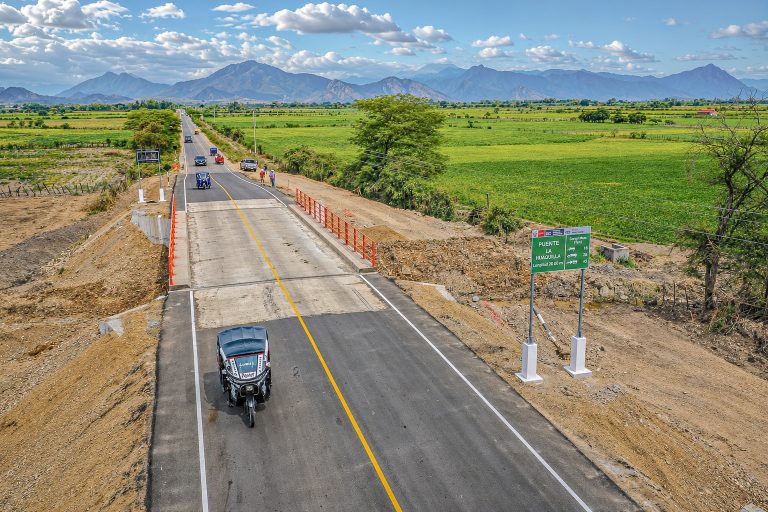 MTC impulsa financiamiento para 58 puentes de menores luces en 12 regiones del país