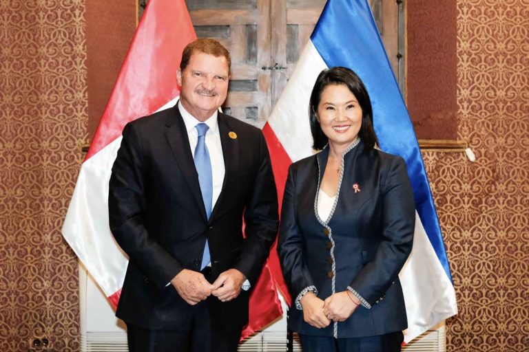 aruba y perú