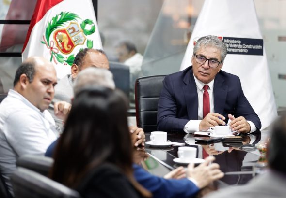 Asimismo, se dialogó sobre la ampliación de las redes de agua potable para beneficiar a más familias del distrito de Ancón, contribuyendo a mejorar el acceso a este servicio básico.