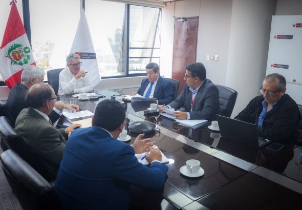 El MVCS Mauricio Arnilla, se reunió con el senador Juan Carlos del Águila para conocer el avance de diversos proyectos de agua saneamiento y vivienda en la región Loreto