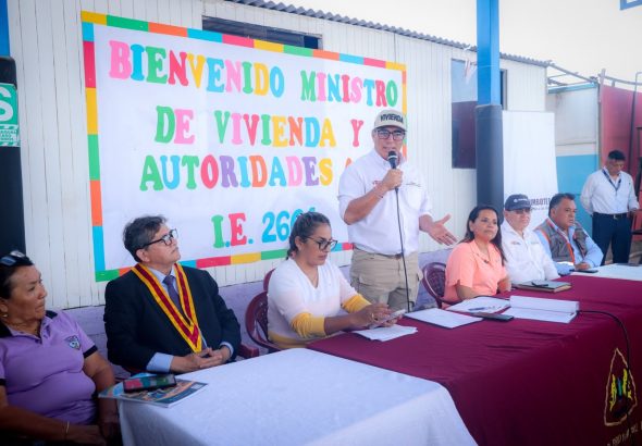 El ministro de Vivienda, Mauricio Arnillas, acordó instalar una mesa de trabajo para impulsar y destrabar proyectos de agua y saneamiento en esa ciudad.