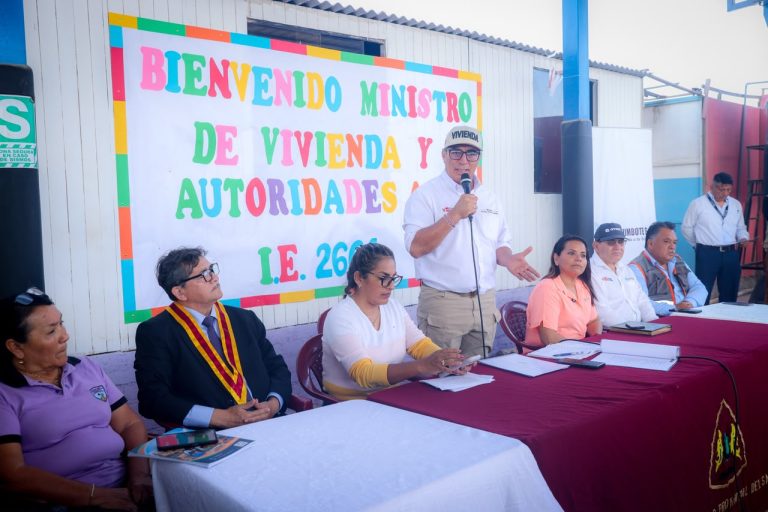 El ministro de Vivienda, Mauricio Arnillas, acordó instalar una mesa de trabajo para impulsar y destrabar proyectos de agua y saneamiento en esa ciudad.