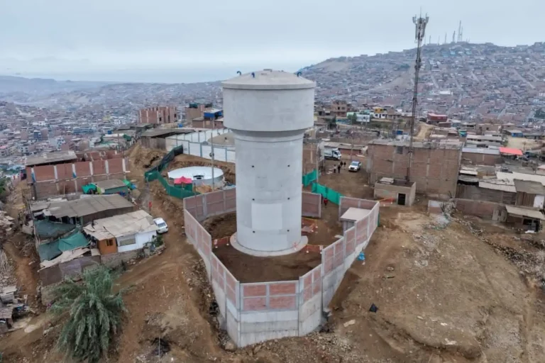 Ministro de Vivienda supervisa proyectos de agua y saneamiento en Callao y Lima Norte
