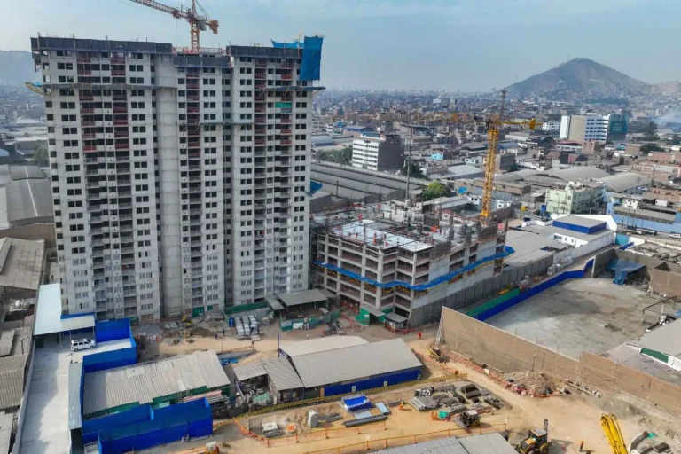 economía peruana se aceleró en julio impulsada por construcción, comercio y servicios